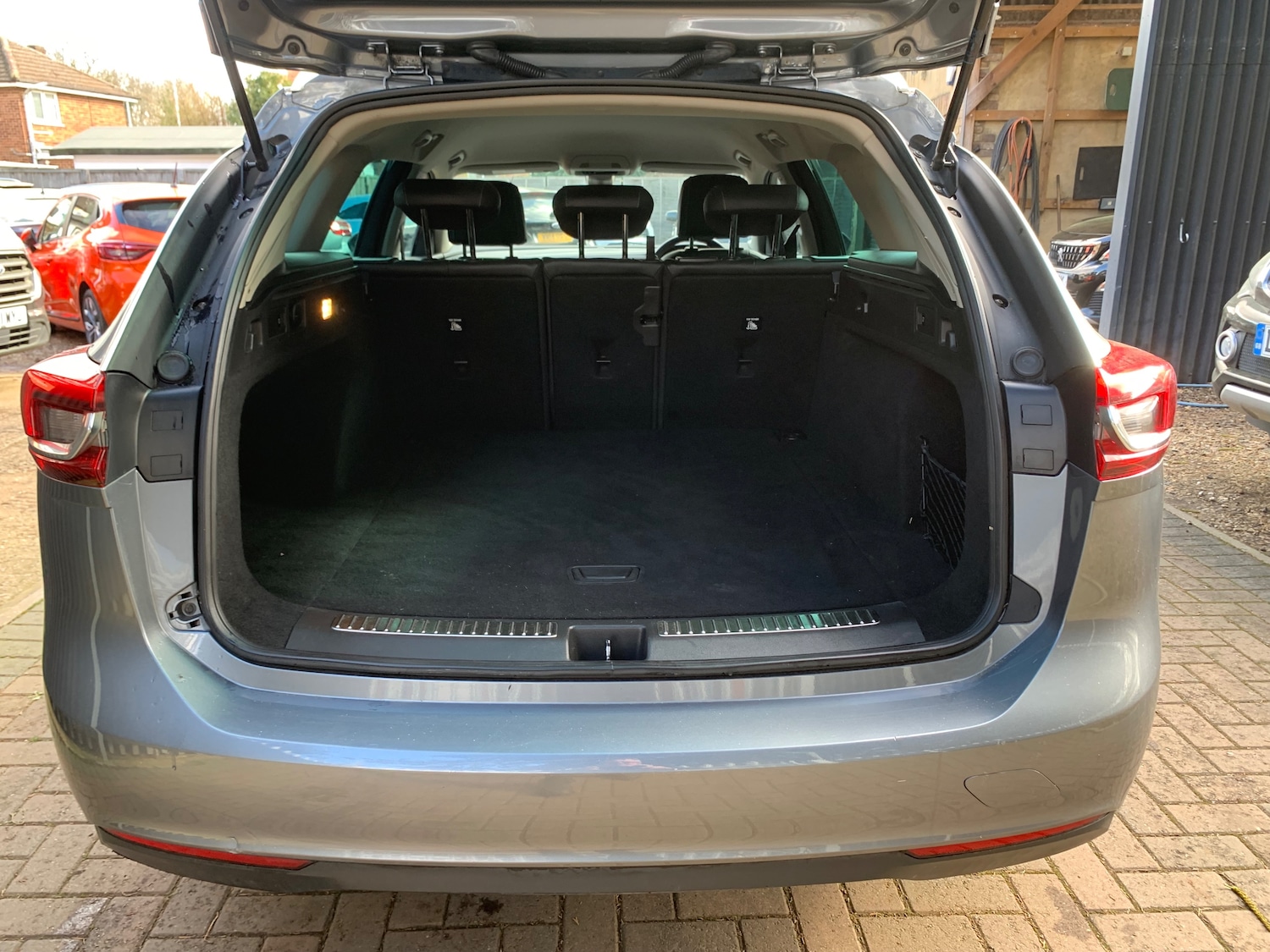 Used Vauxhall Insignia 2018 for sale - 77650428: Photo 7