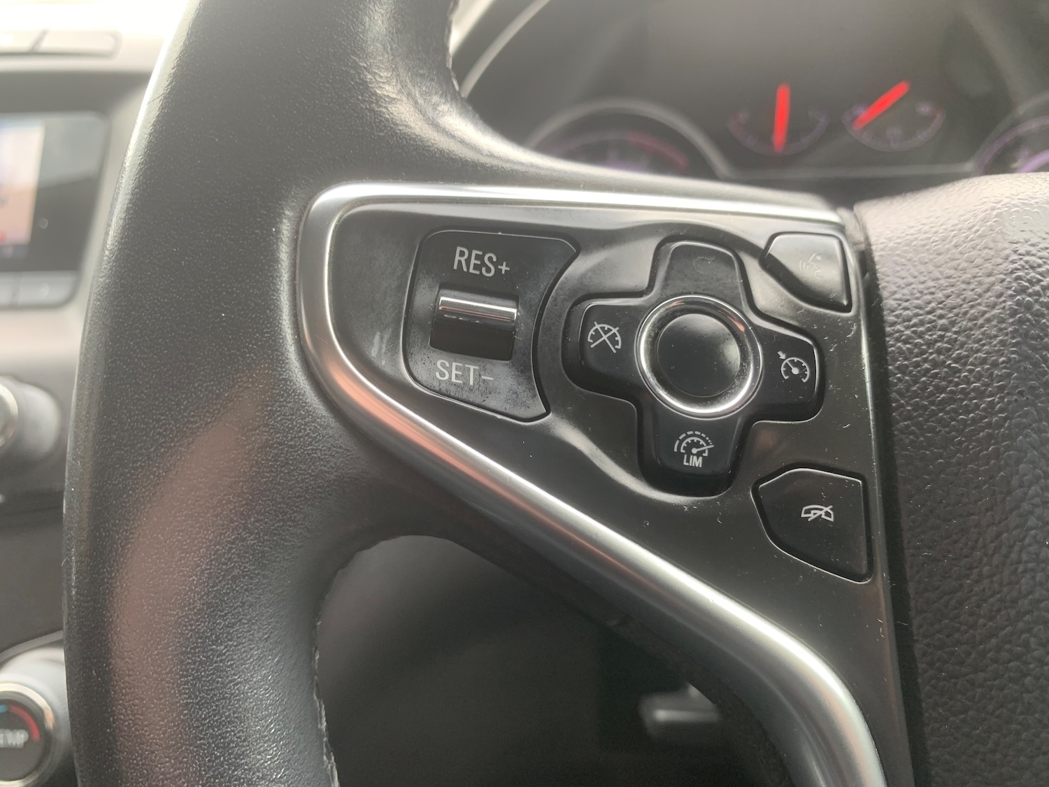 Used Vauxhall Insignia 2015 for sale - 78134817: Photo 12