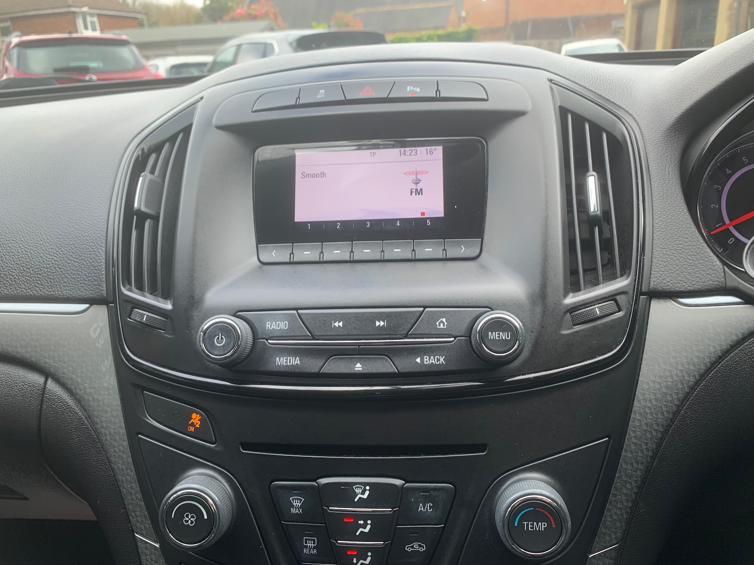 Used Vauxhall Insignia 2015 for sale - 78134817: Photo 17