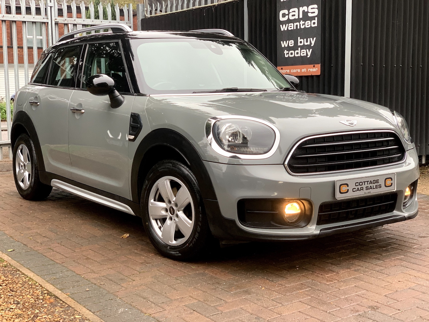 Used MINI Countryman 2017 for sale - 76405795: Photo 4