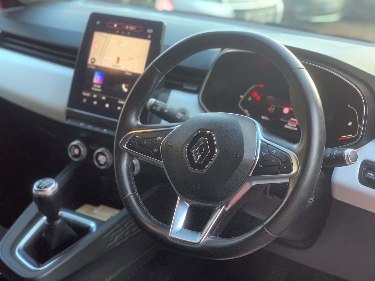 Used Renault Clio 2019 for sale - 76946031: Photo 10
