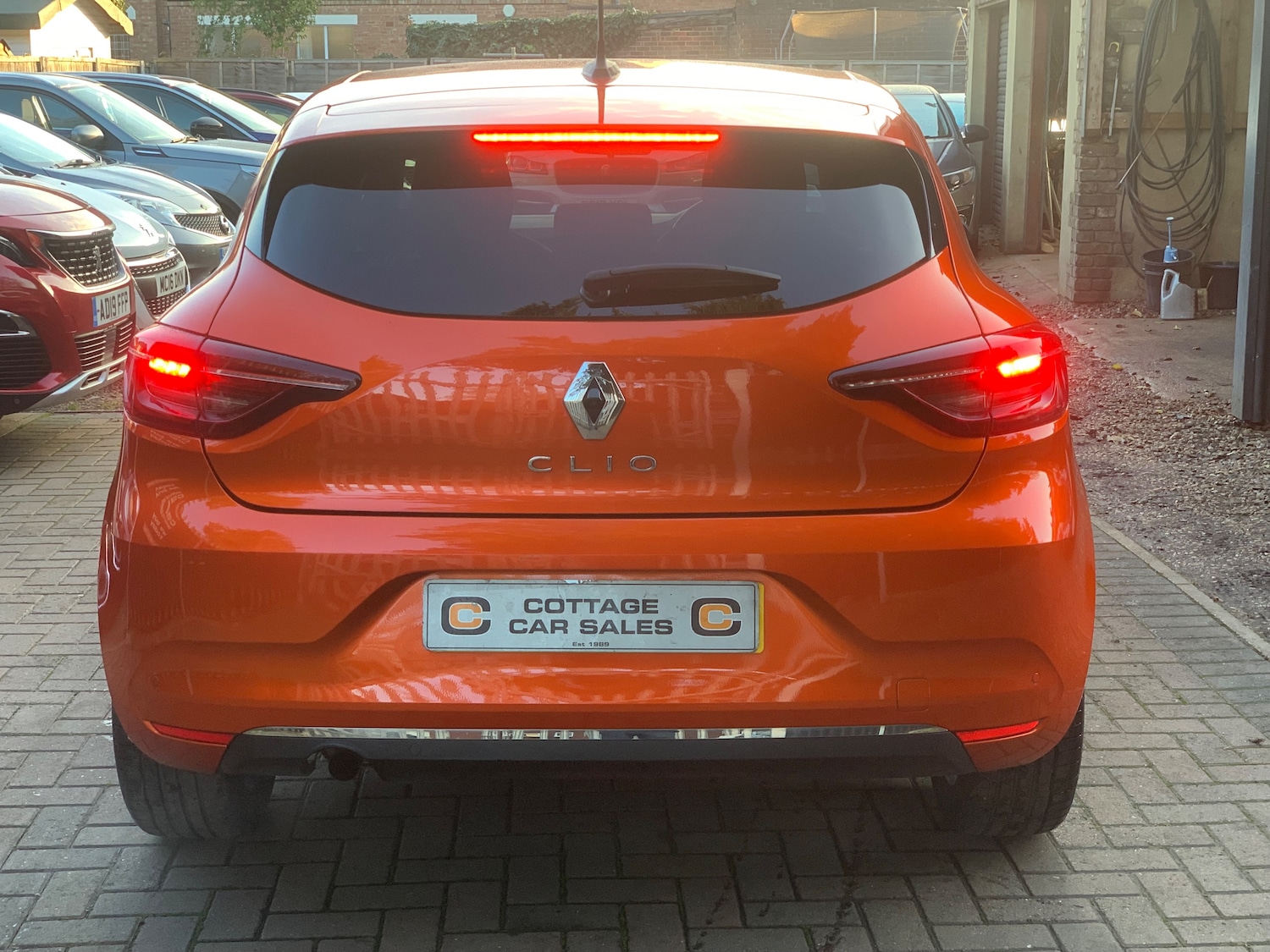 Used Renault Clio 2019 for sale - 76946031: Photo 6