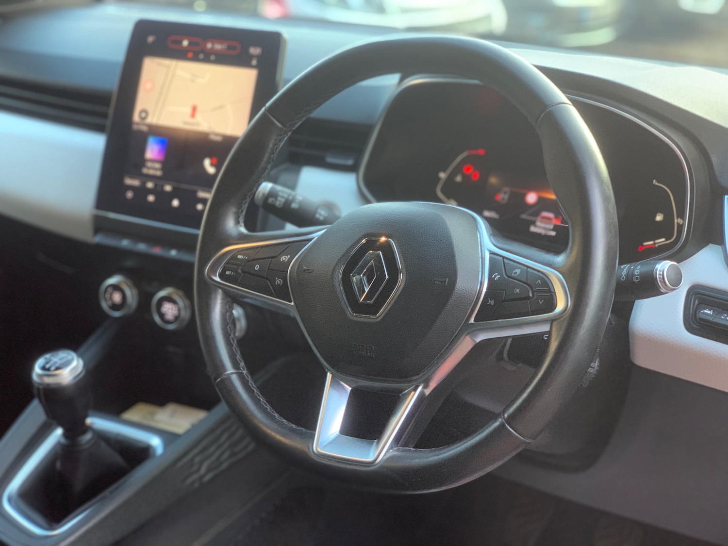 Used Renault Clio 2019 for sale - 76946031: Photo 9