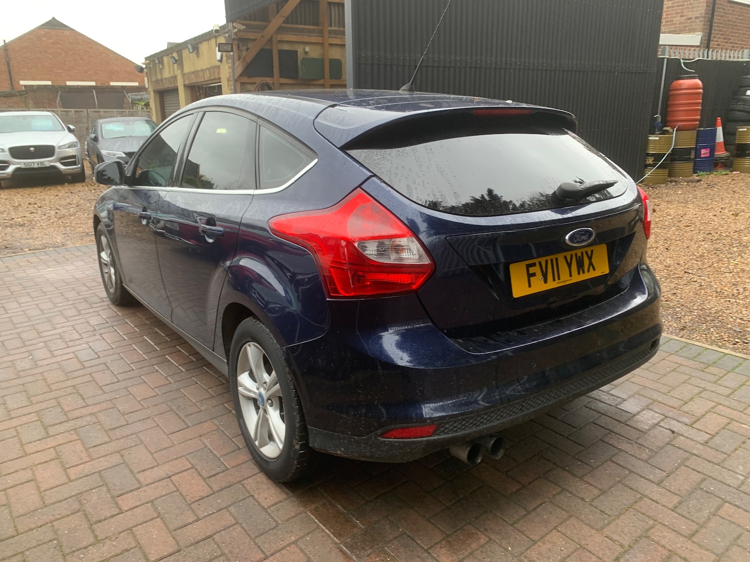 Used Ford Focus 2011 for sale - 76919097: Photo 5