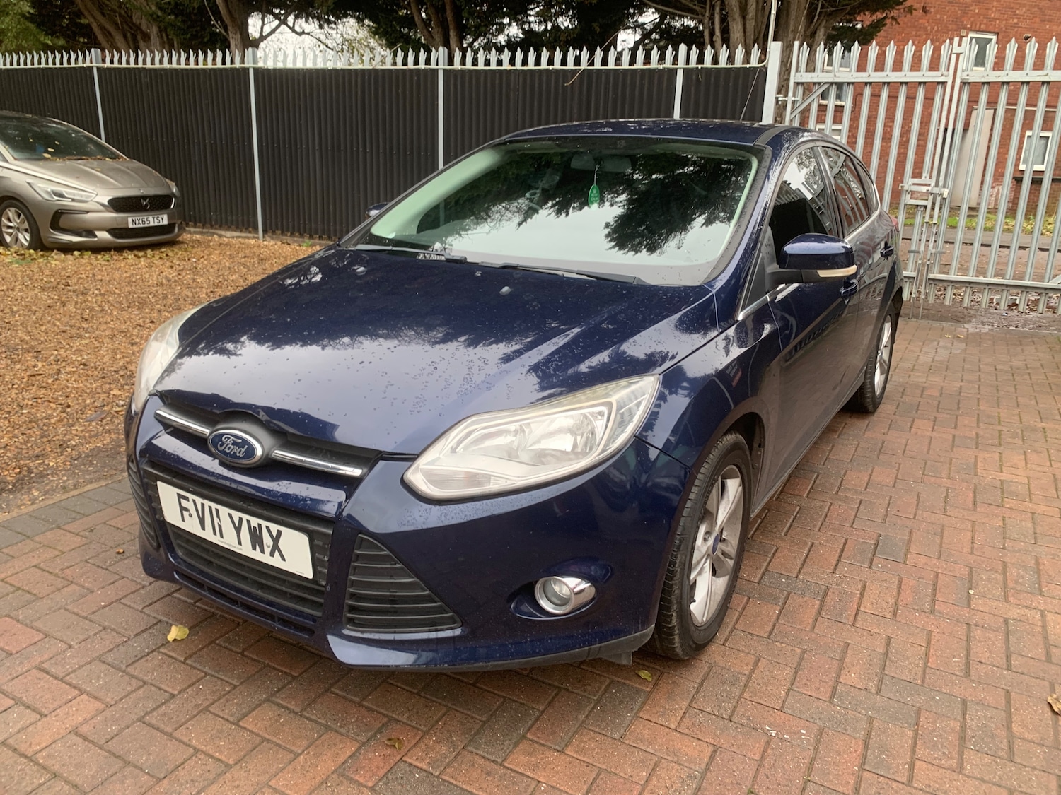 Used Ford Focus 2011 for sale - 76919097: Photo 6