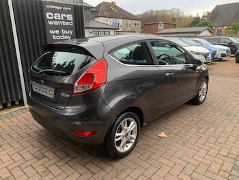 Used Ford Fiesta 2016 for sale - 76518075: Photo