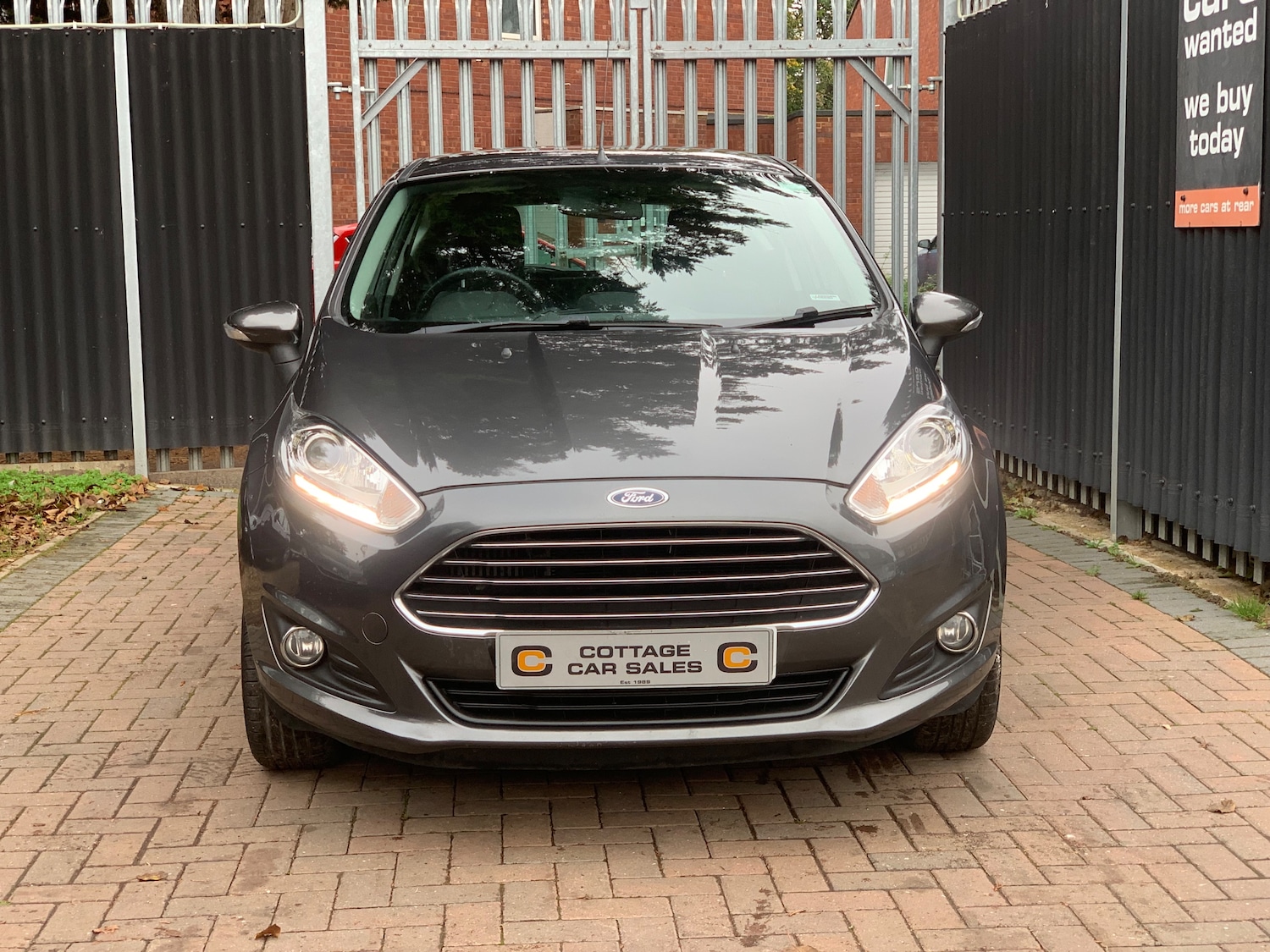 Used Ford Fiesta 2016 for sale - 76518075: Photo 6