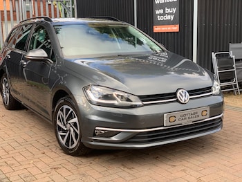 Used Volkswagen Golf 2020 for sale - 76520182: Photo