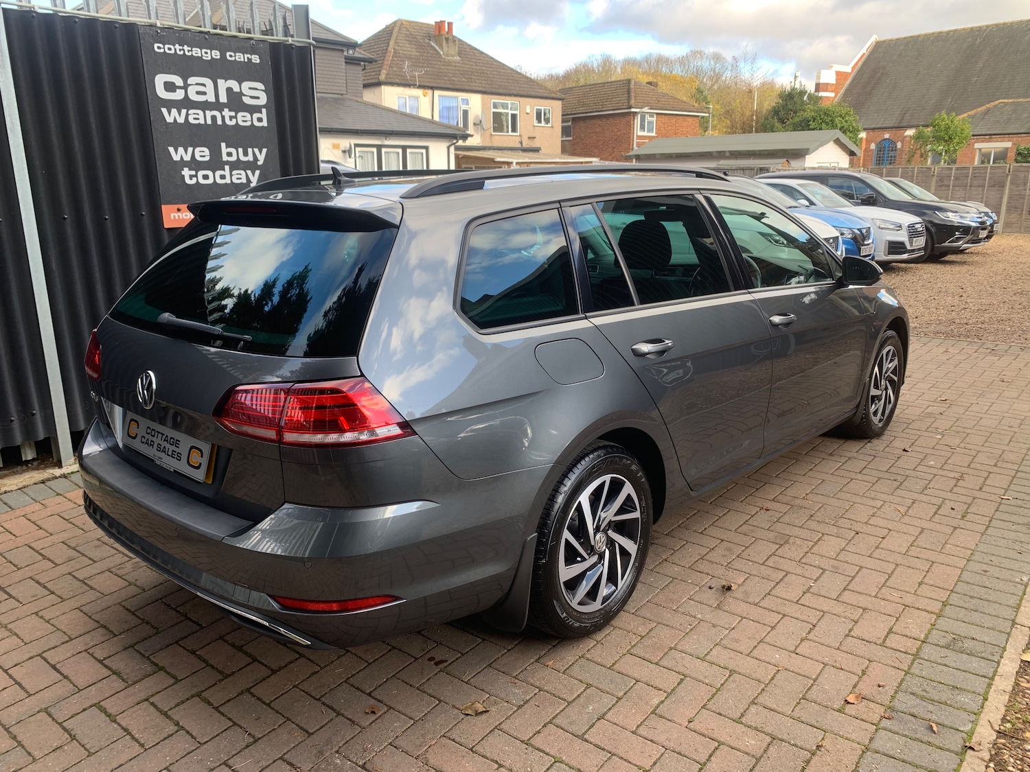 Used Volkswagen Golf 2020 for sale - 76520182: Photo 4