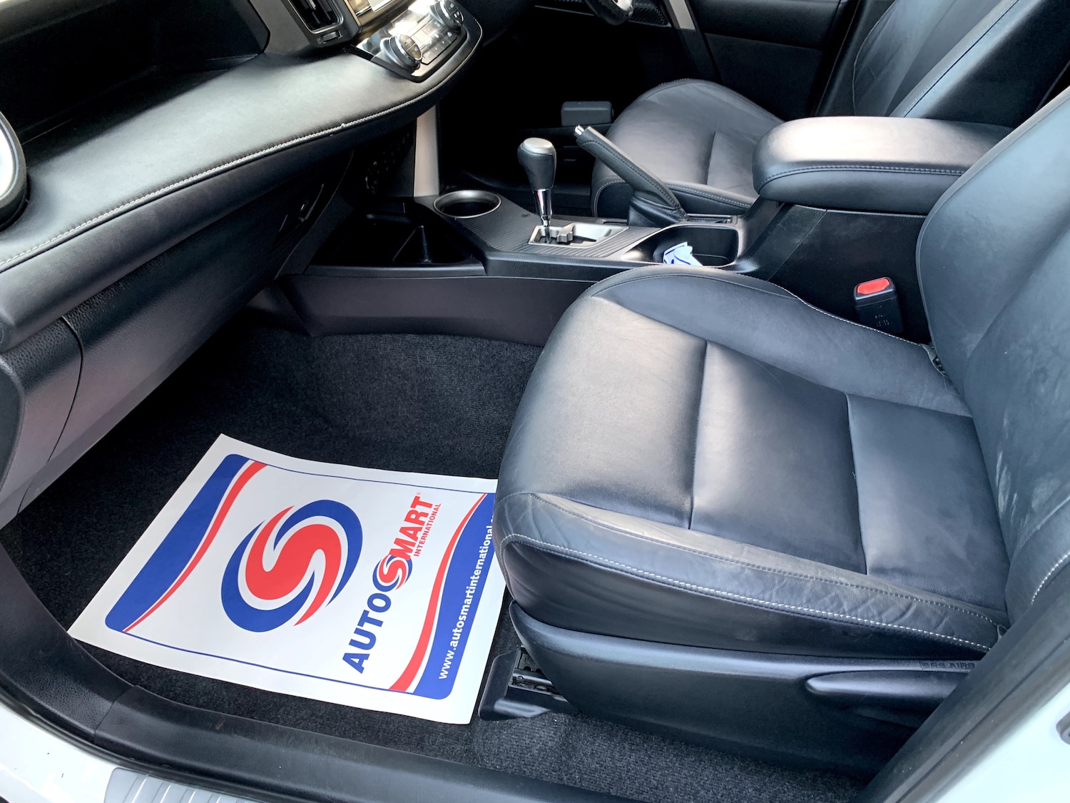 Used Toyota RAV4 2015 for sale - 77665997: Photo 16