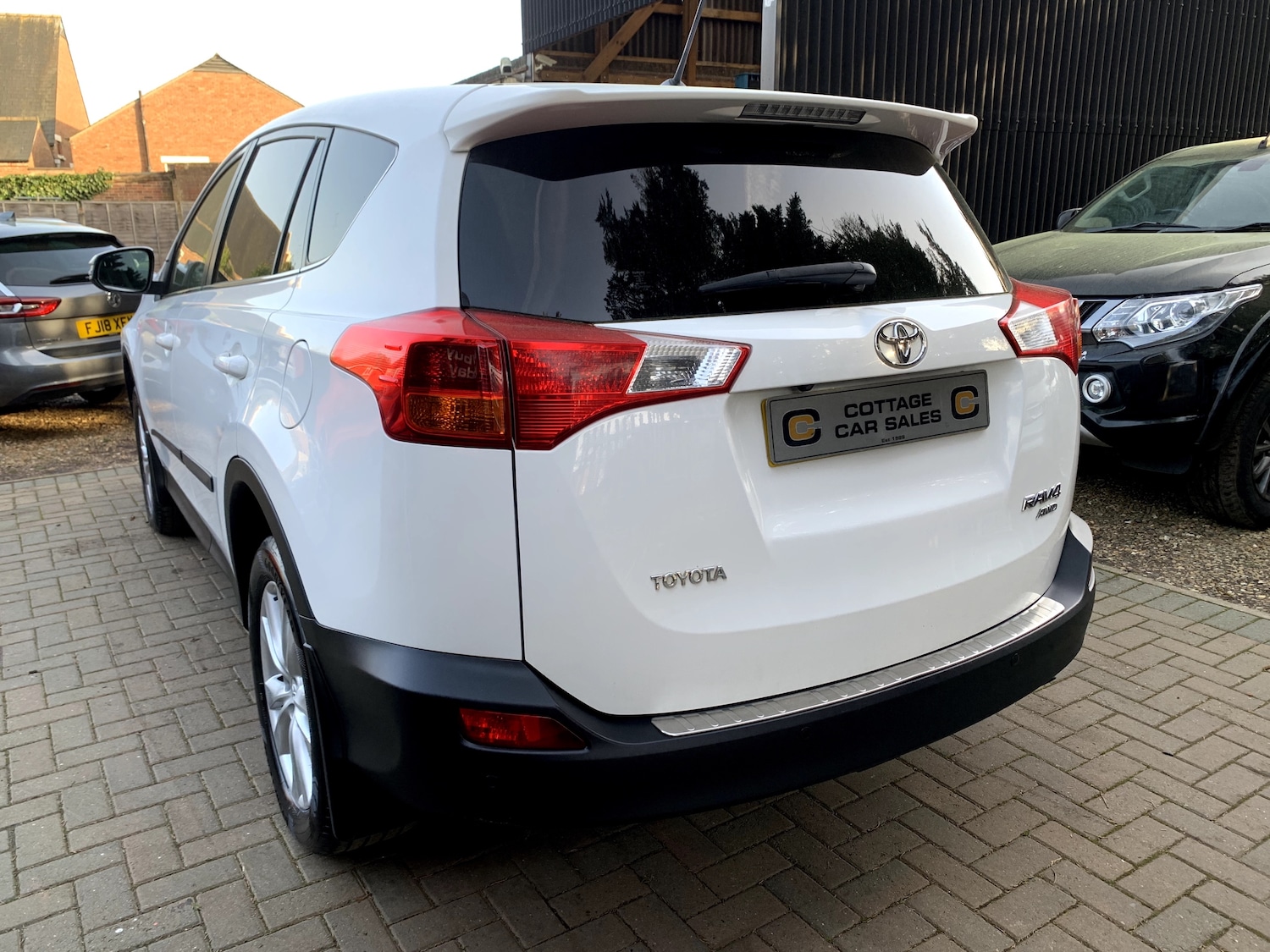 Used Toyota RAV4 2015 for sale - 77665997: Photo 7