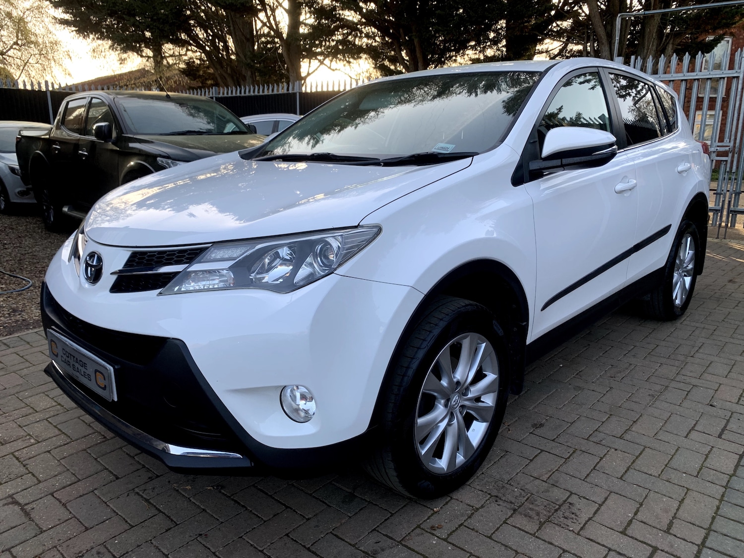 Used Toyota RAV4 2015 for sale - 77665997: Photo 8