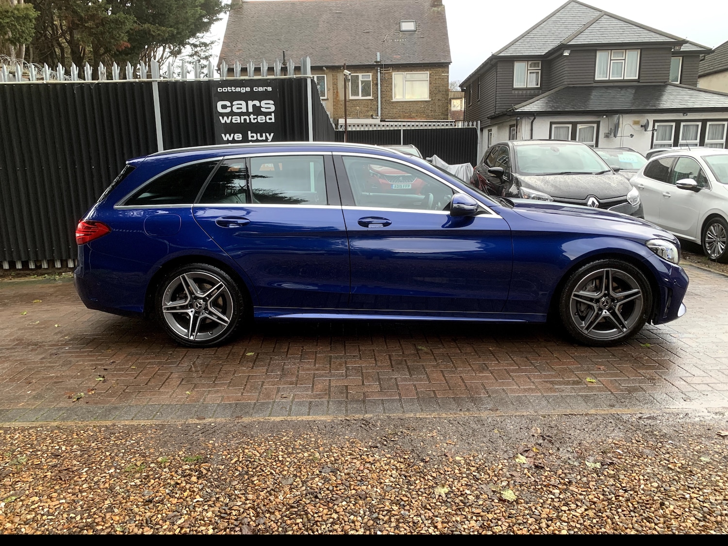 Used Mercedes-Benz C Class 2019 for sale - 76845412: Photo 2