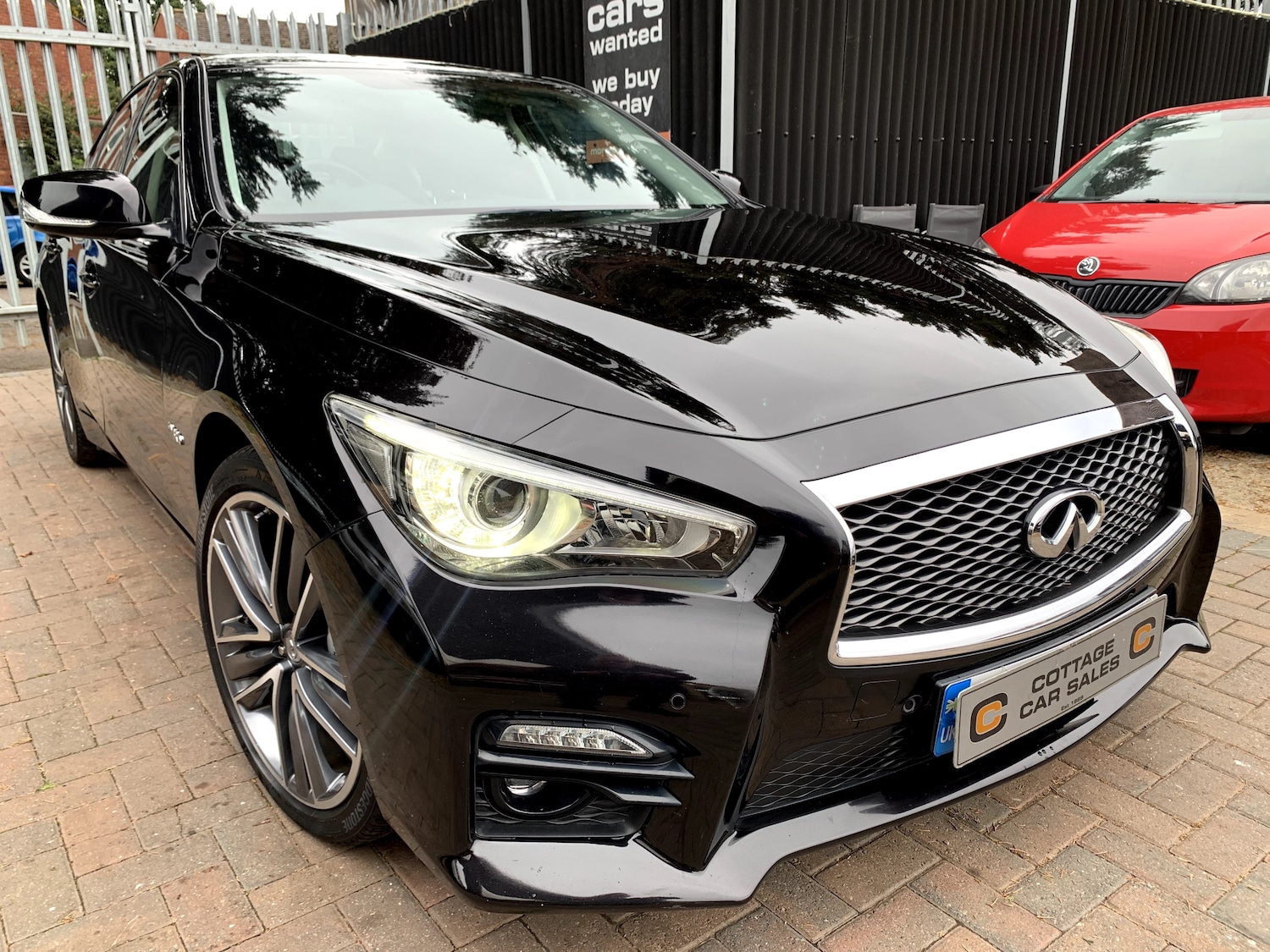 Used Infiniti Q50 2015 for sale - 76206611: Photo 1