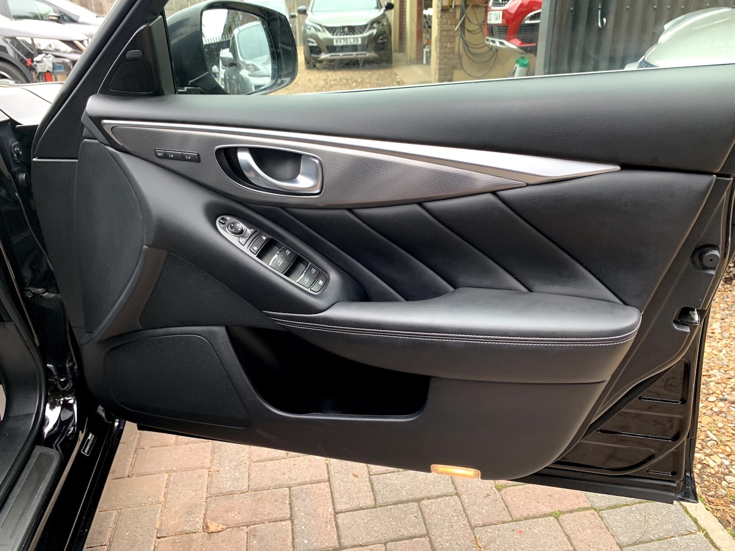 Used Infiniti Q50 2015 for sale - 76206611: Photo 18