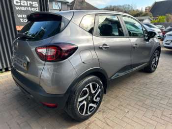 Used Renault Captur 2018 for sale - 74335910: Photo