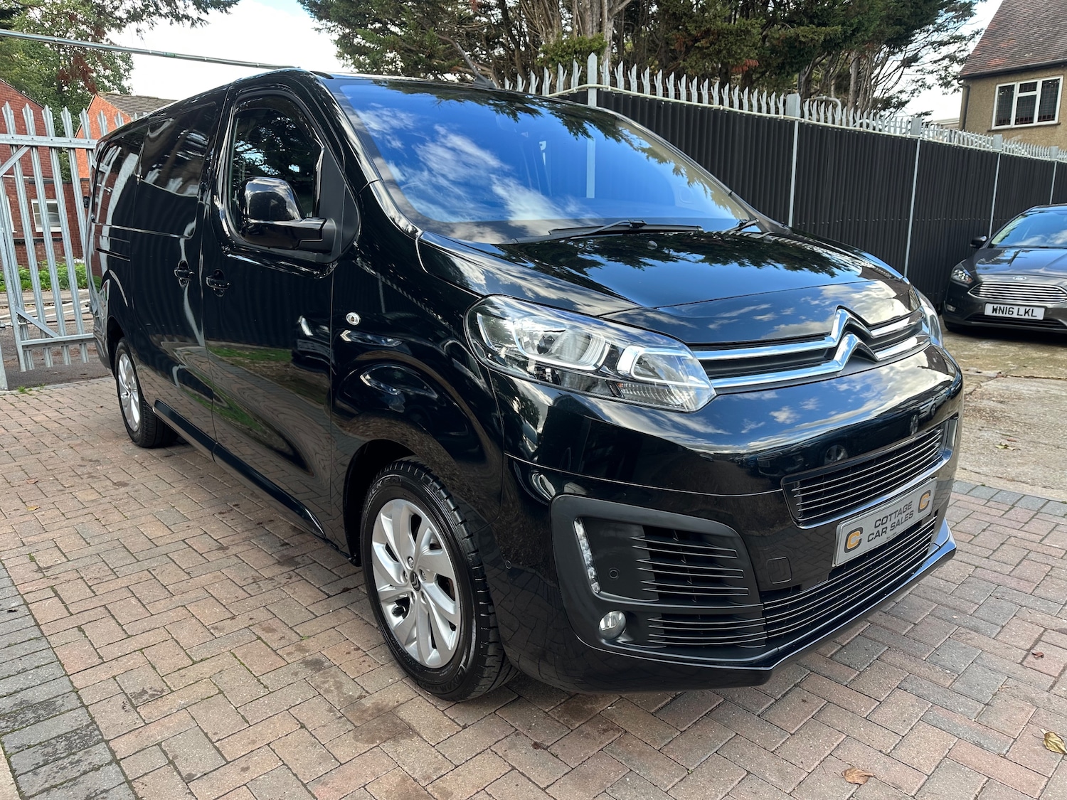 Used Citroen Dispatch 2021 for sale - 76353048: Photo 1