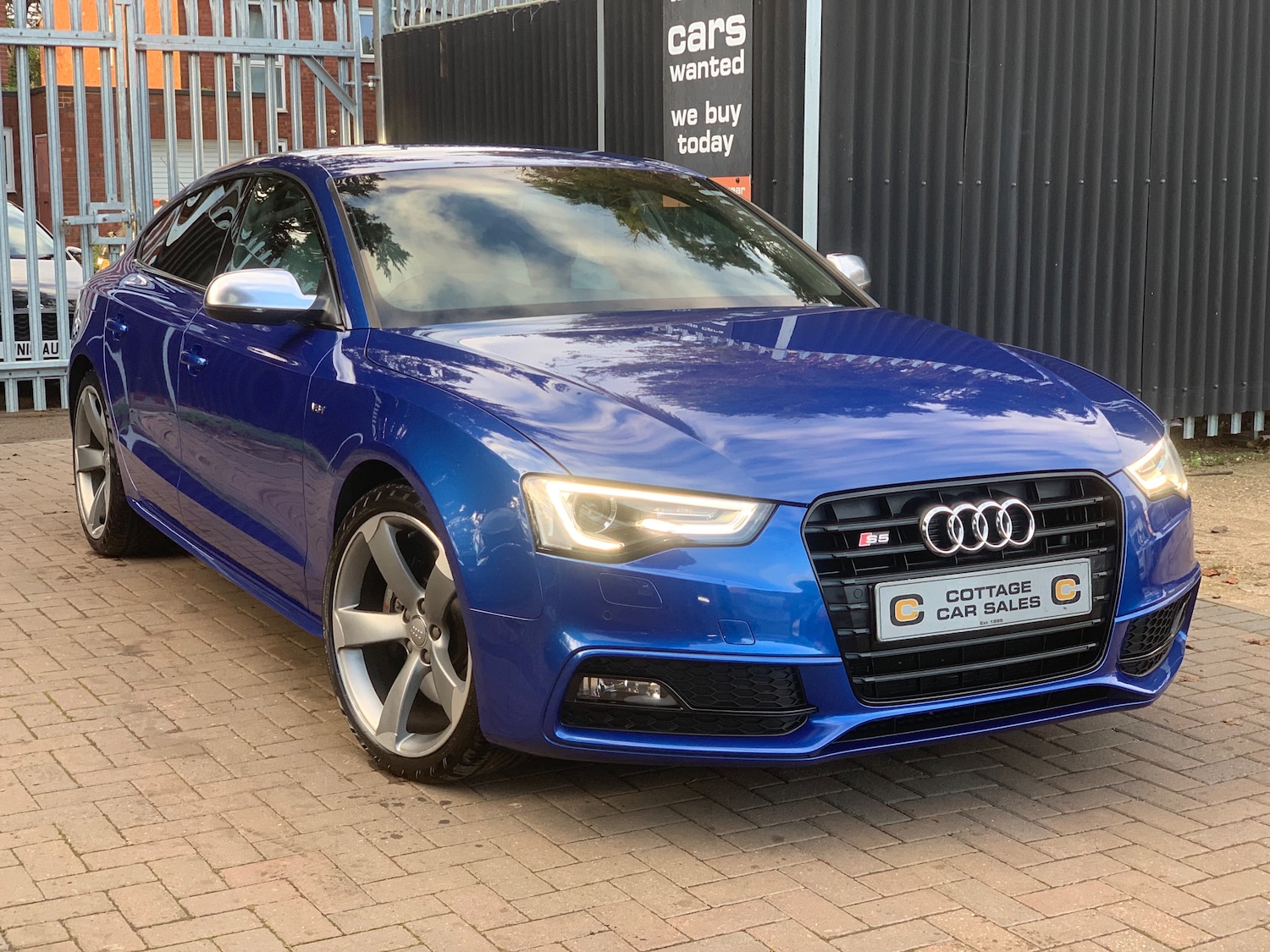 Used Audi S5 2015 for sale - 76616874: Photo 1