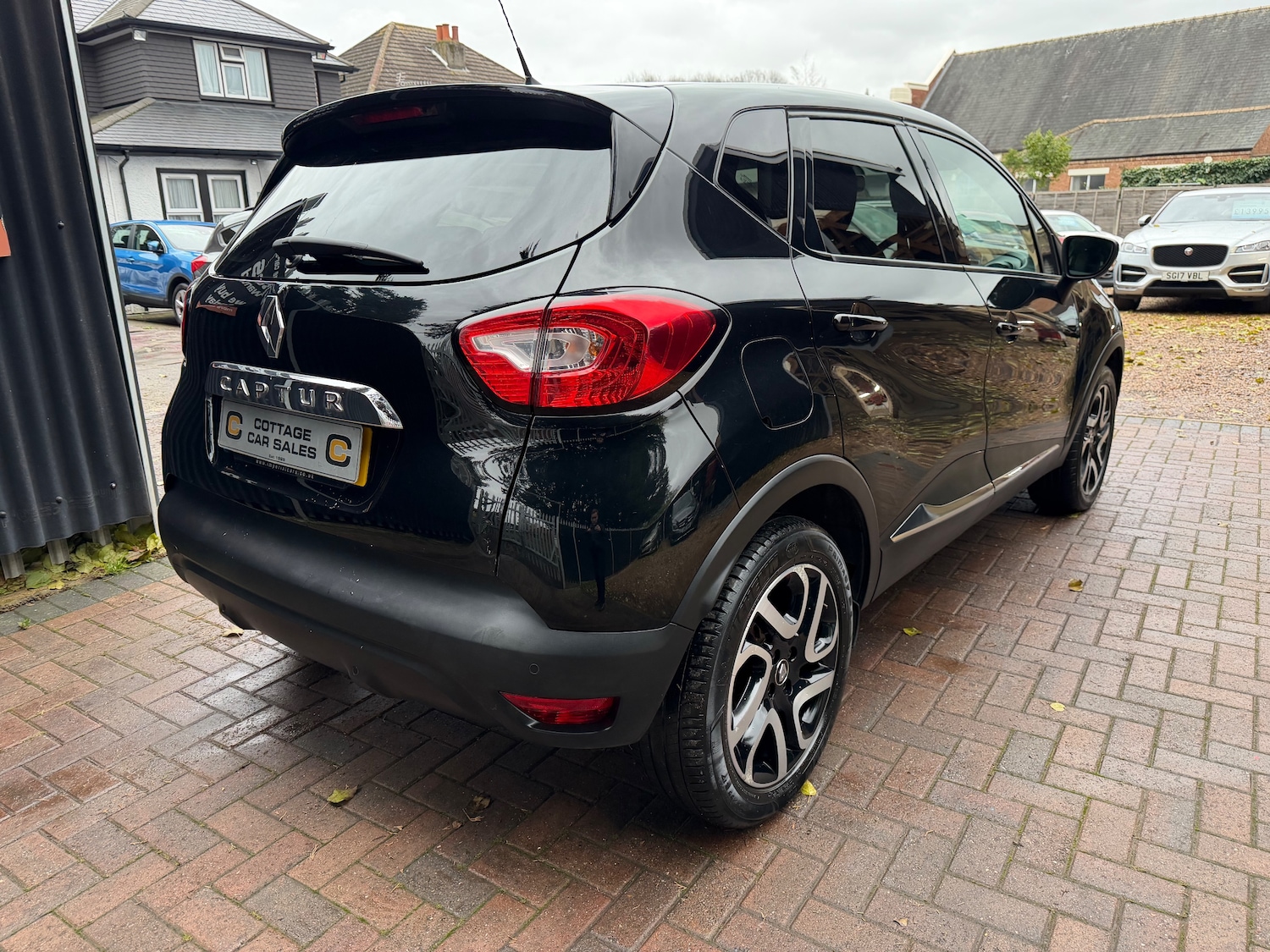 Used Renault Captur 2017 for sale - 76883954: Photo 5