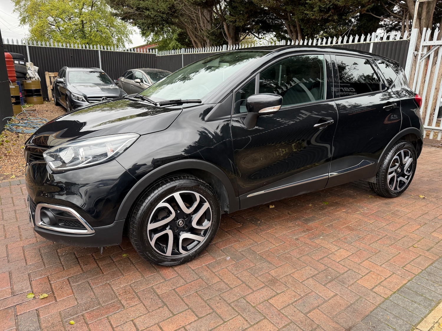 Used Renault Captur 2017 for sale - 76883954: Photo 7