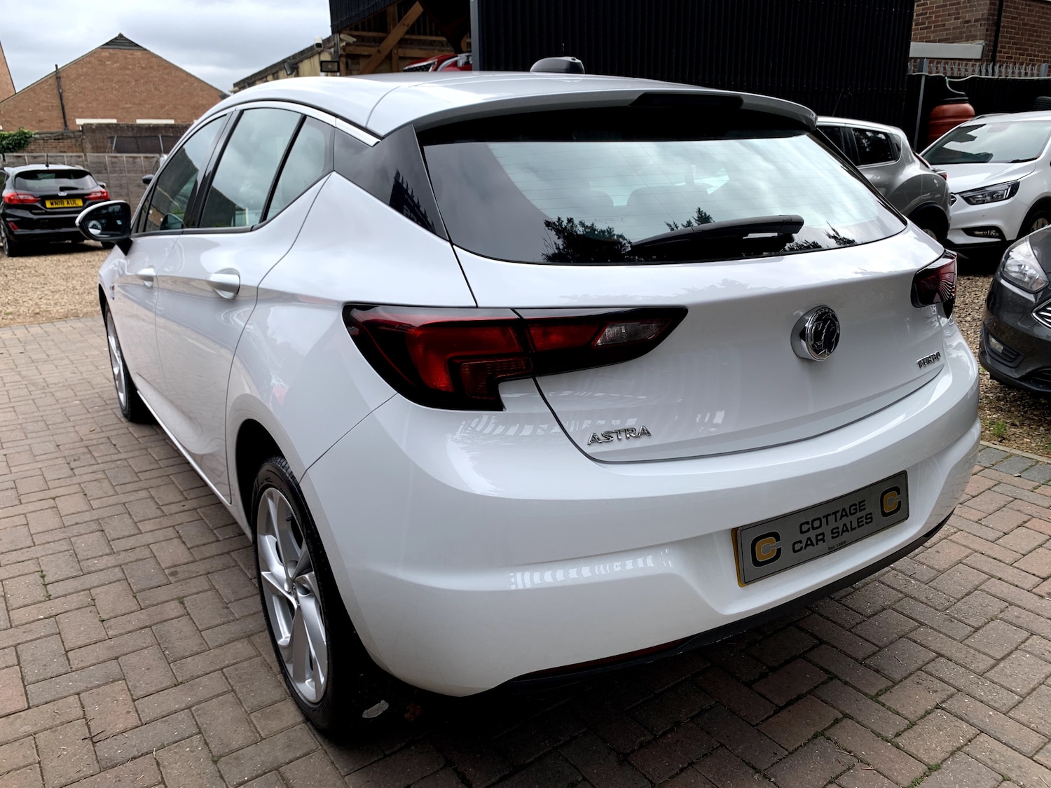 Used Vauxhall Astra 2017 for sale - 76206629: Photo 6
