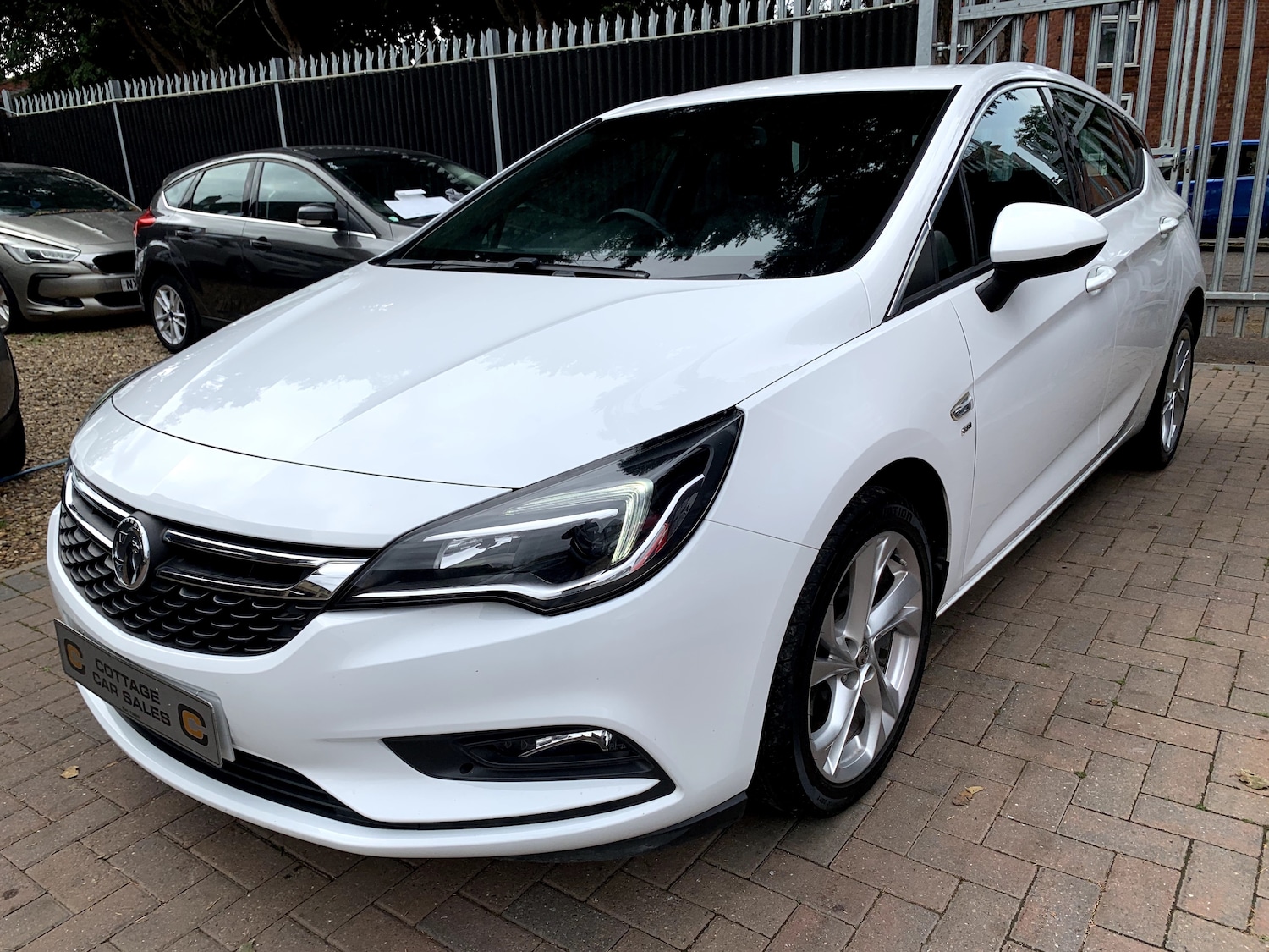 Used Vauxhall Astra 2017 for sale - 76206629: Photo 7