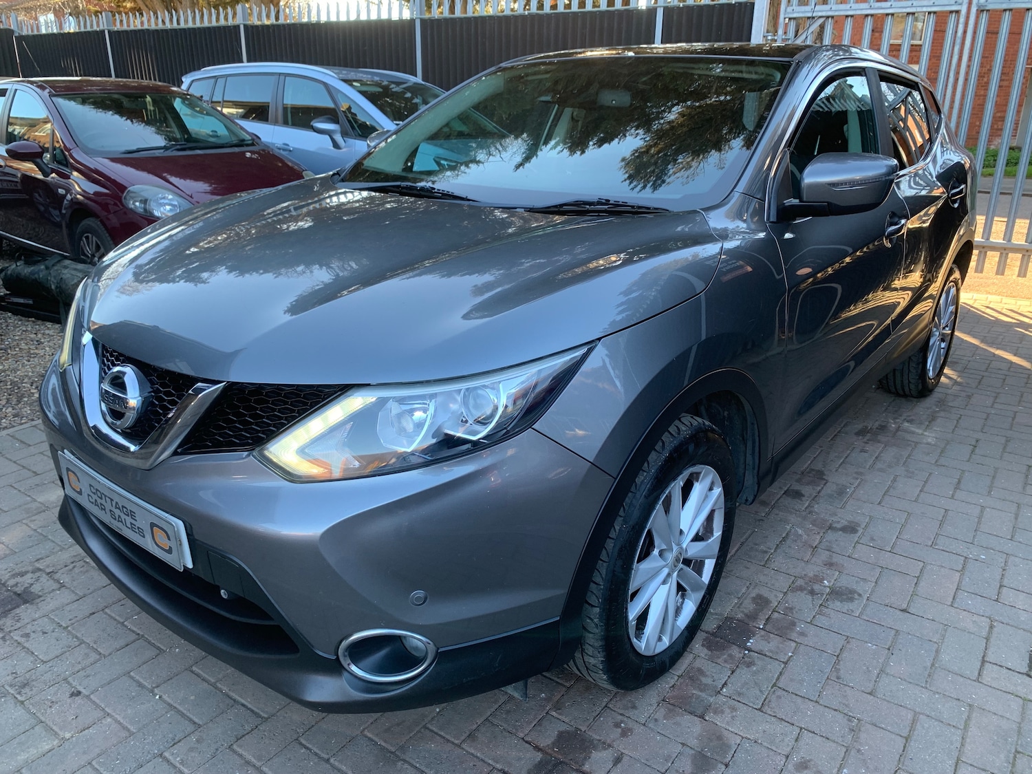 Used Nissan Qashqai 2014 for sale - 77976121: Photo 4