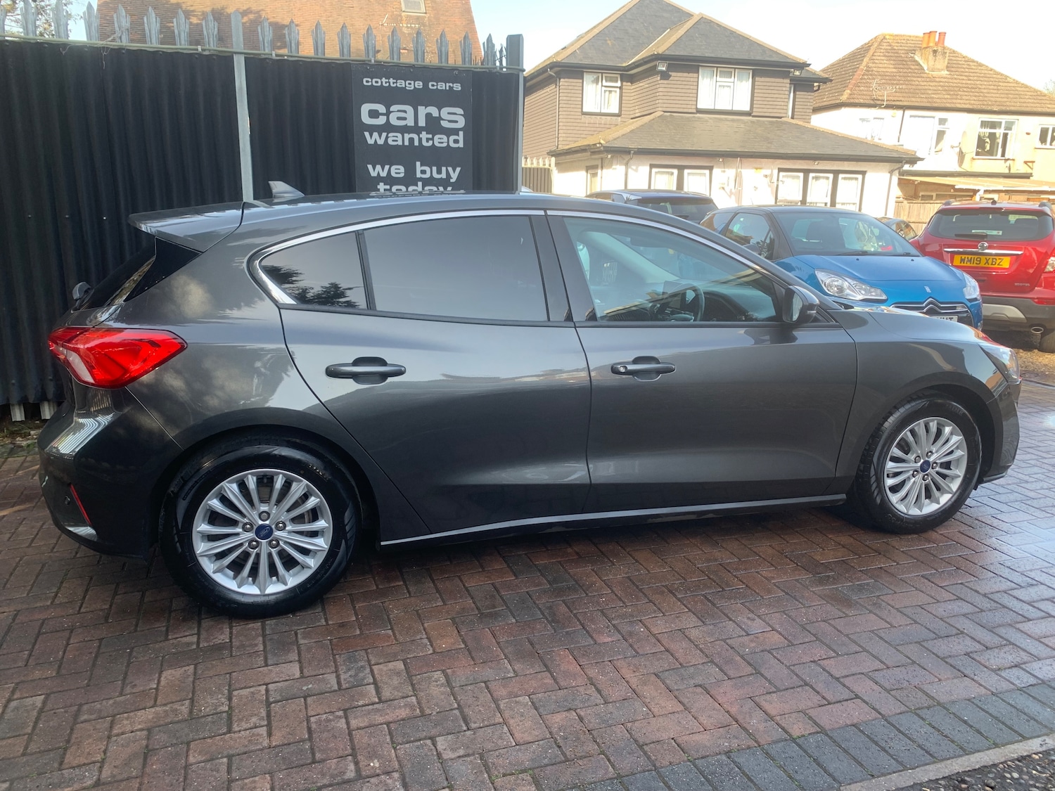 Used Ford Focus 2020 for sale - 78168251: Photo 3