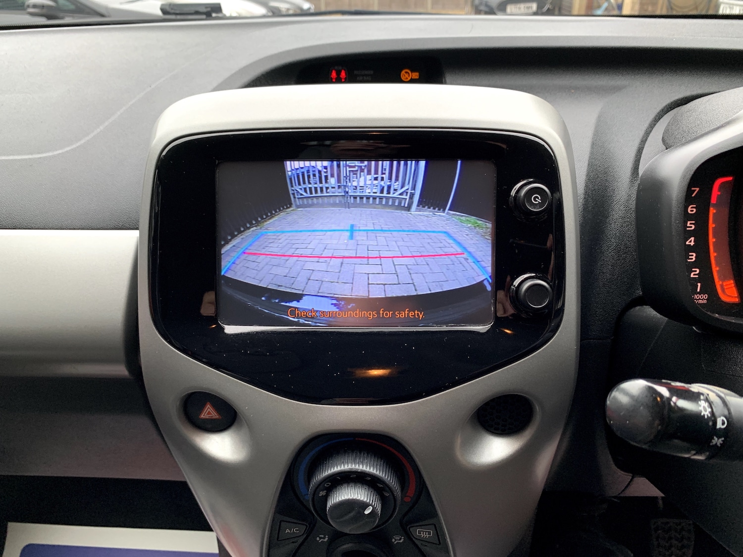 Used Toyota AYGO 2016 for sale - 76625561: Photo 11