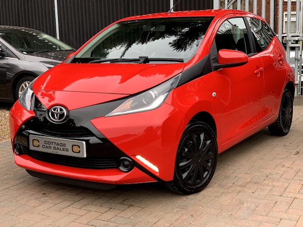 Used Toyota AYGO 2016 for sale - 76236922: Photo 2