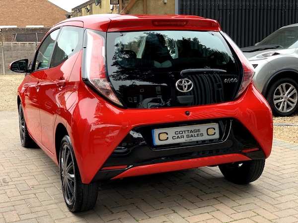 Used Toyota AYGO 2016 for sale - 76236922: Photo 6