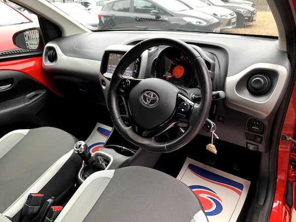 Used Toyota AYGO 2016 for sale - 76236922: Photo 8