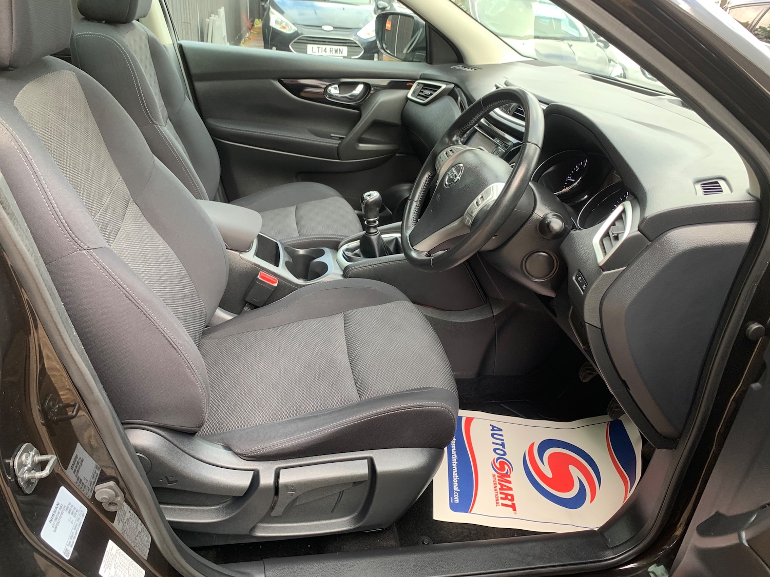 Used Nissan Qashqai 2016 for sale - 76330373: Photo 8
