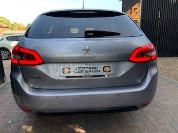 Used Peugeot 308 2018 for sale - 75537506: Photo