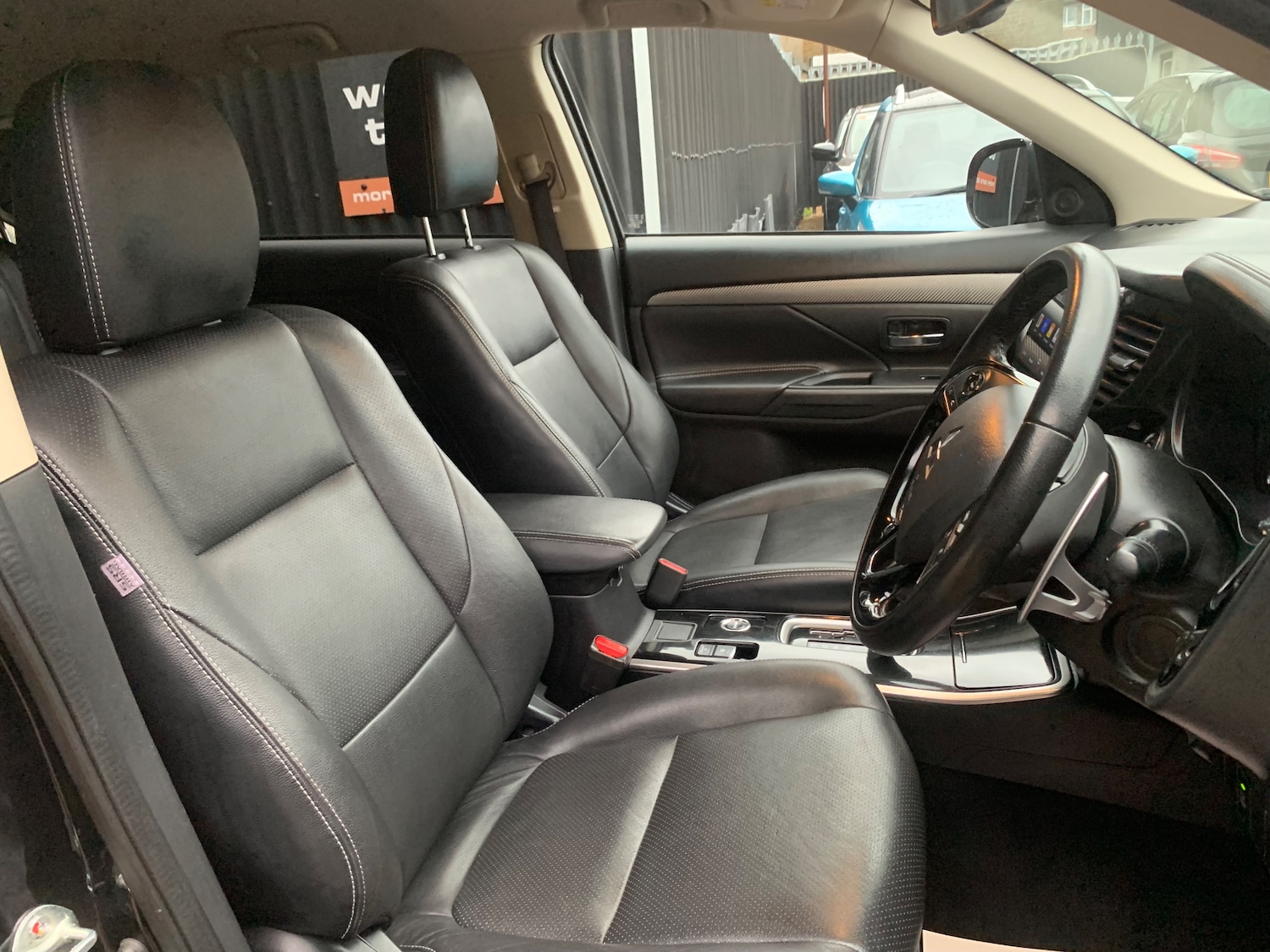 Used Mitsubishi Outlander 2018 for sale - 76357798: Photo 10