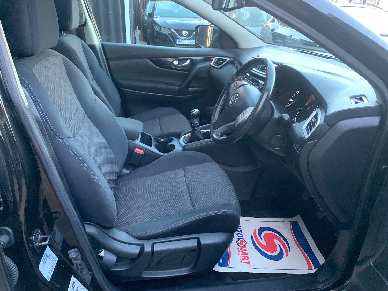 Used Nissan Qashqai 2015 for sale - 76368999: Photo 8