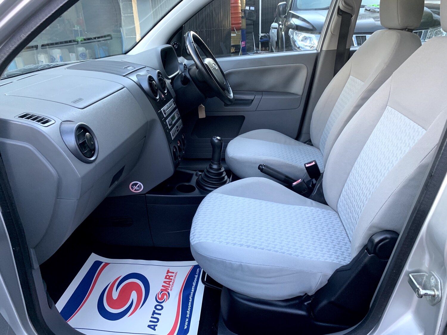 Used Ford Fusion 2004 for sale - 77692034: Photo 17