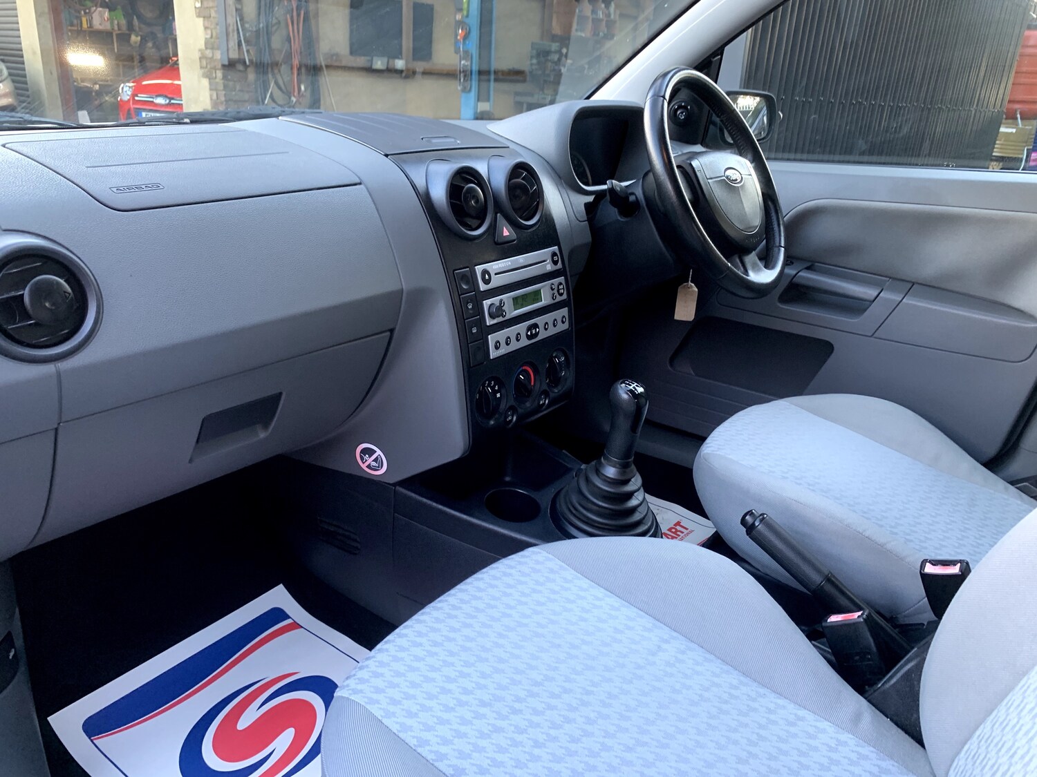 Used Ford Fusion 2004 for sale - 77692034: Photo 18