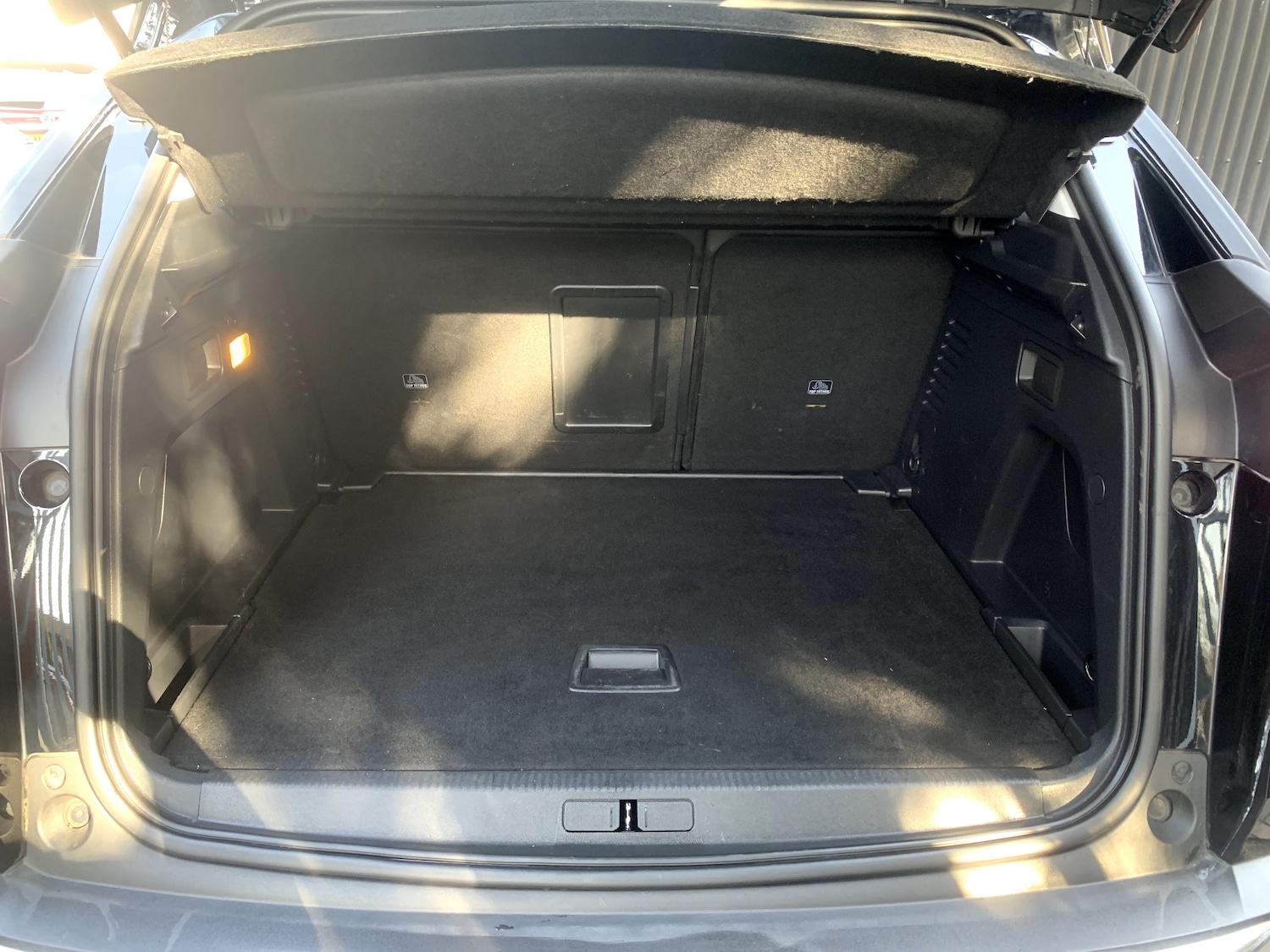 Used Peugeot 3008 2018 for sale - 78201485: Photo 9