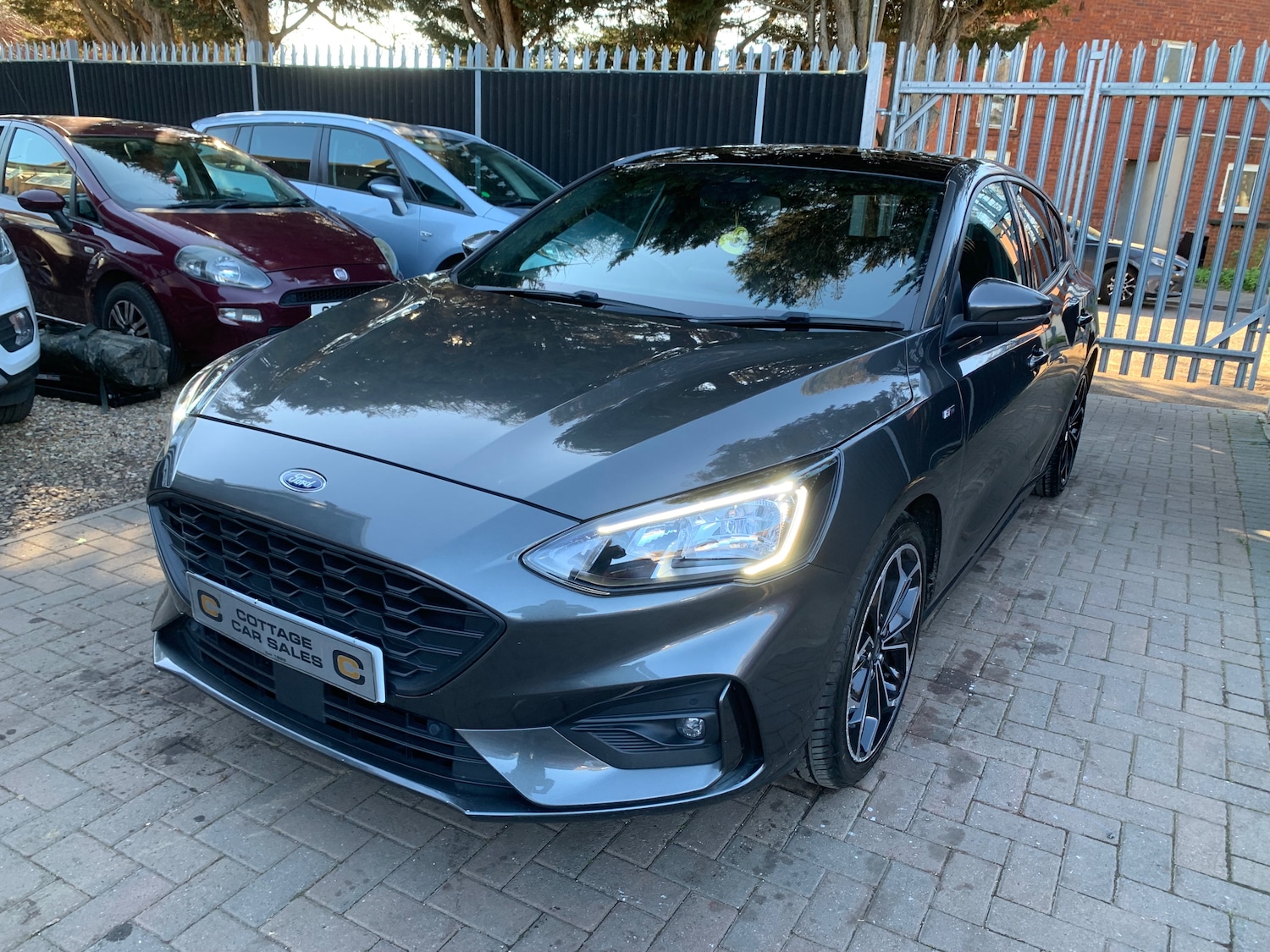 Used Ford Focus 2020 for sale - 77976116: Photo 4