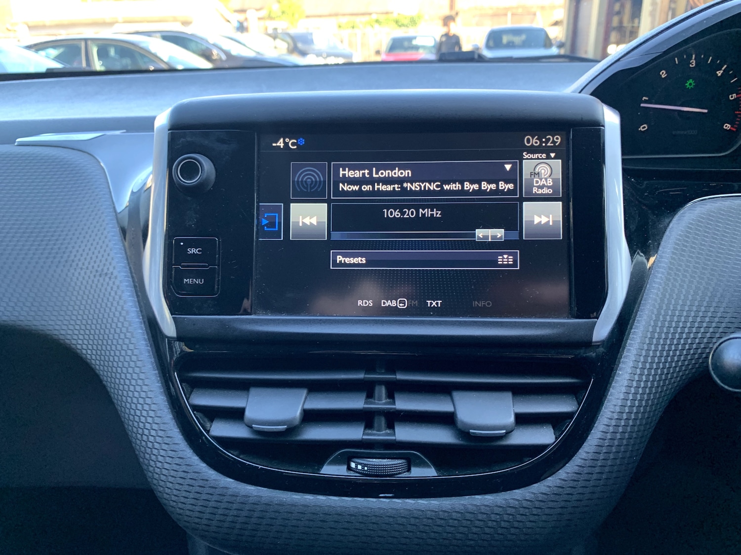 Used Peugeot 208 2016 for sale - 76386756: Photo 10