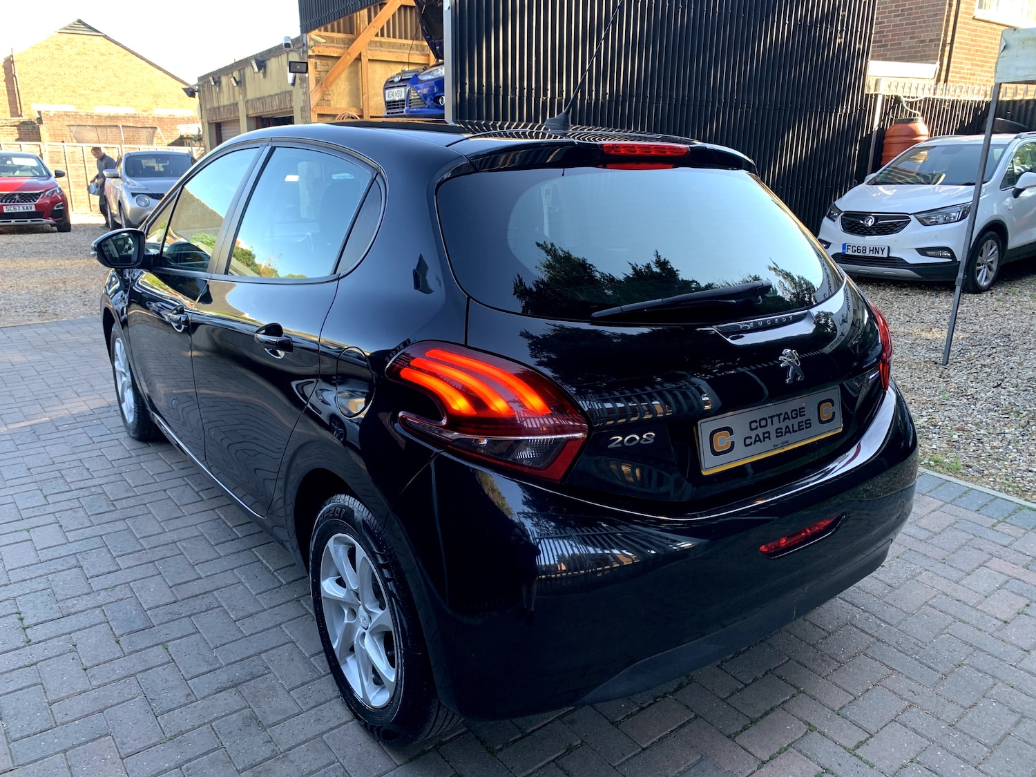 Used Peugeot 208 2016 for sale - 76386756: Photo 14