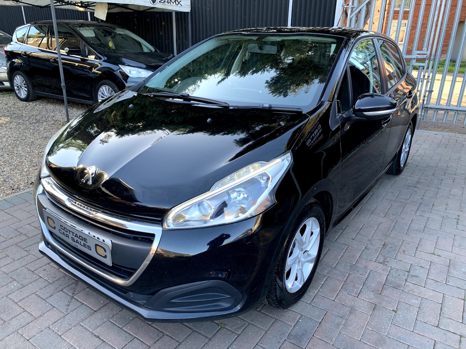 Used Peugeot 208 2016 for sale - 76386756: Photo 15