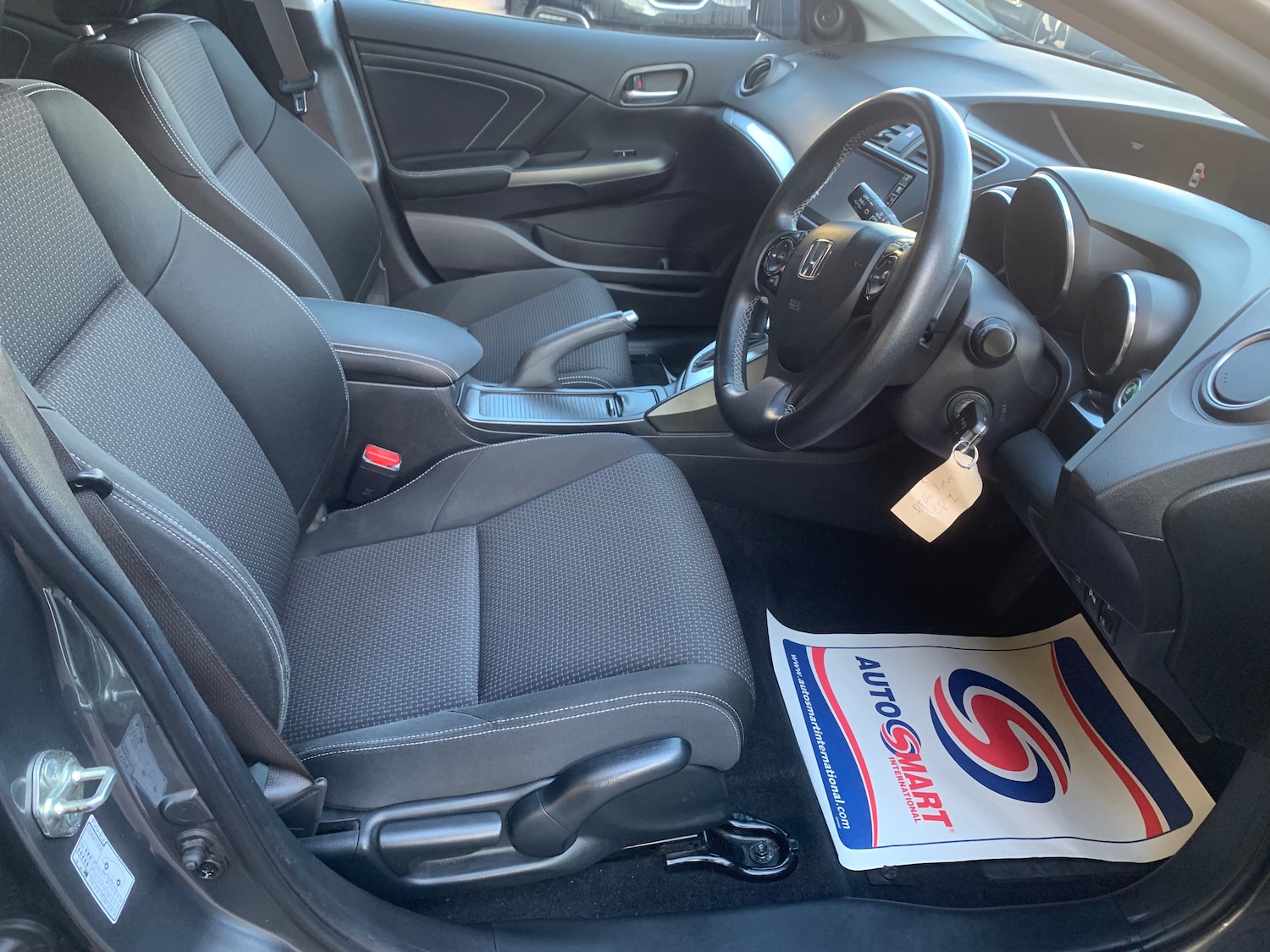 Used Honda Civic 2017 for sale - 76830820: Photo 10