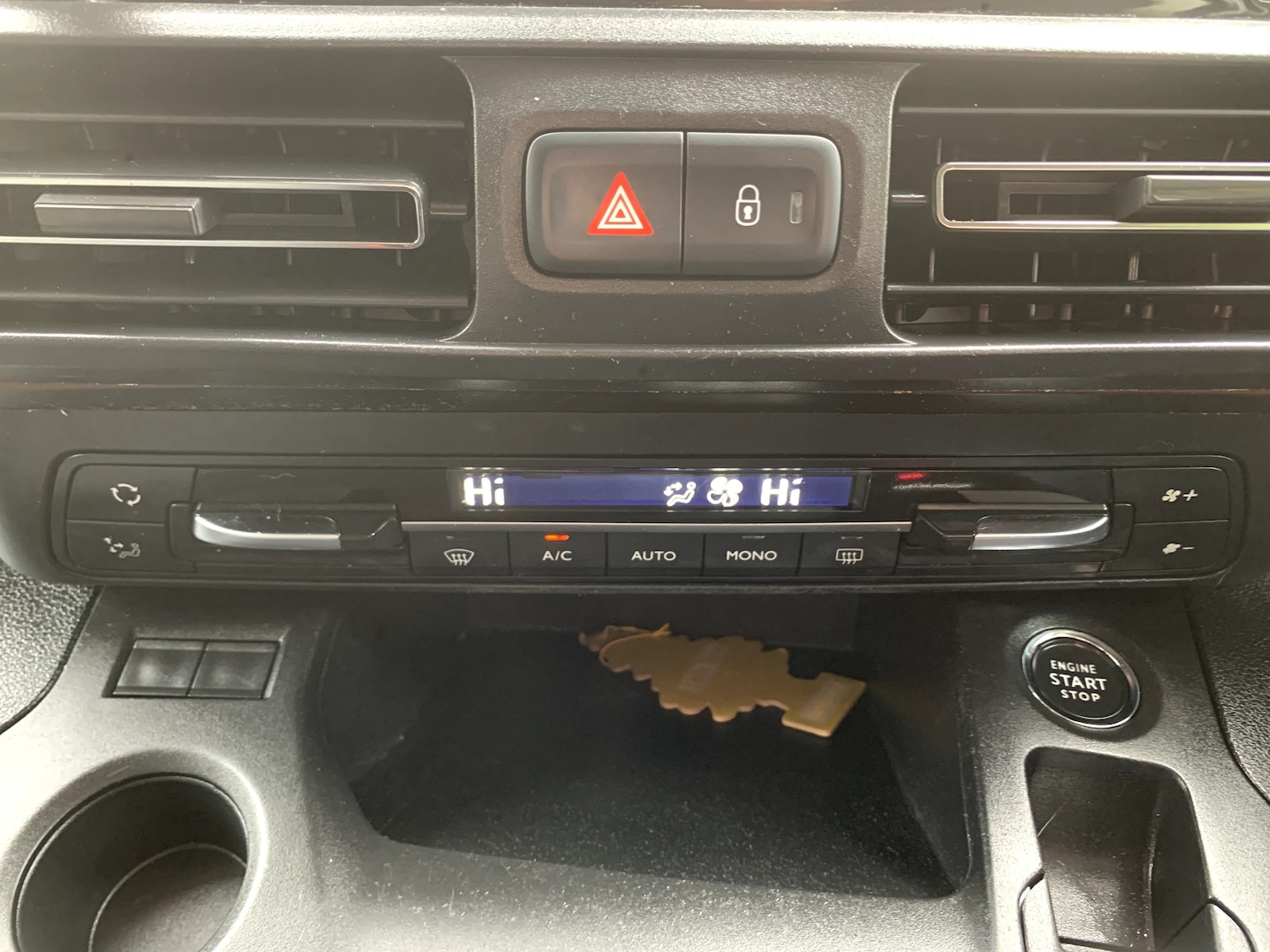 Used Peugeot Rifter 2020 for sale - 77813437: Photo 12