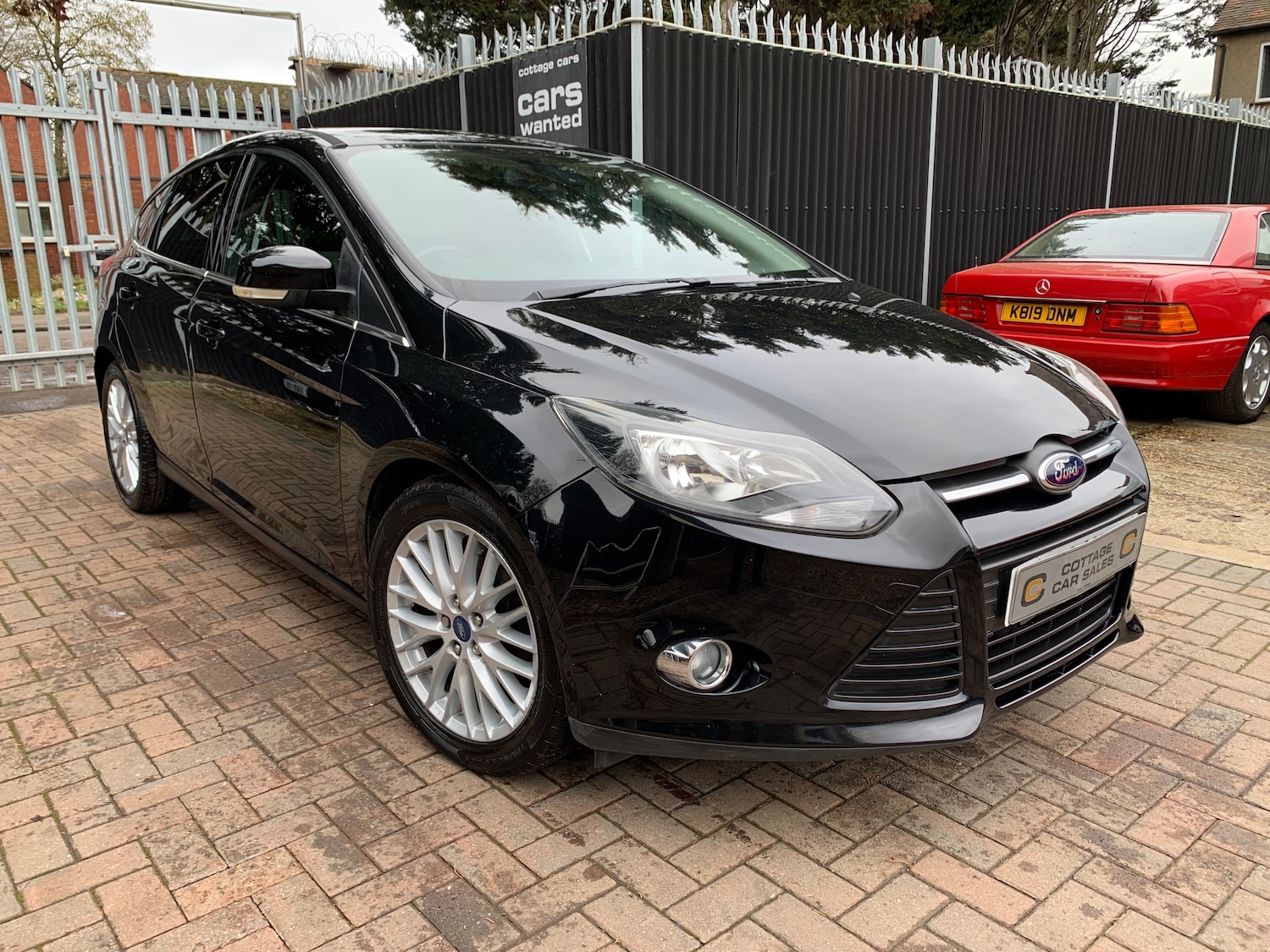 Used Ford Focus 2014 for sale - 77631370: Photo 2