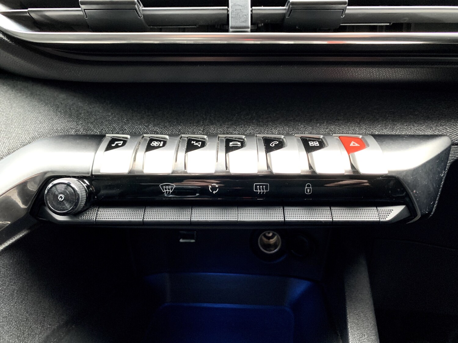 Used Peugeot 3008 2019 for sale - 77641777: Photo 15