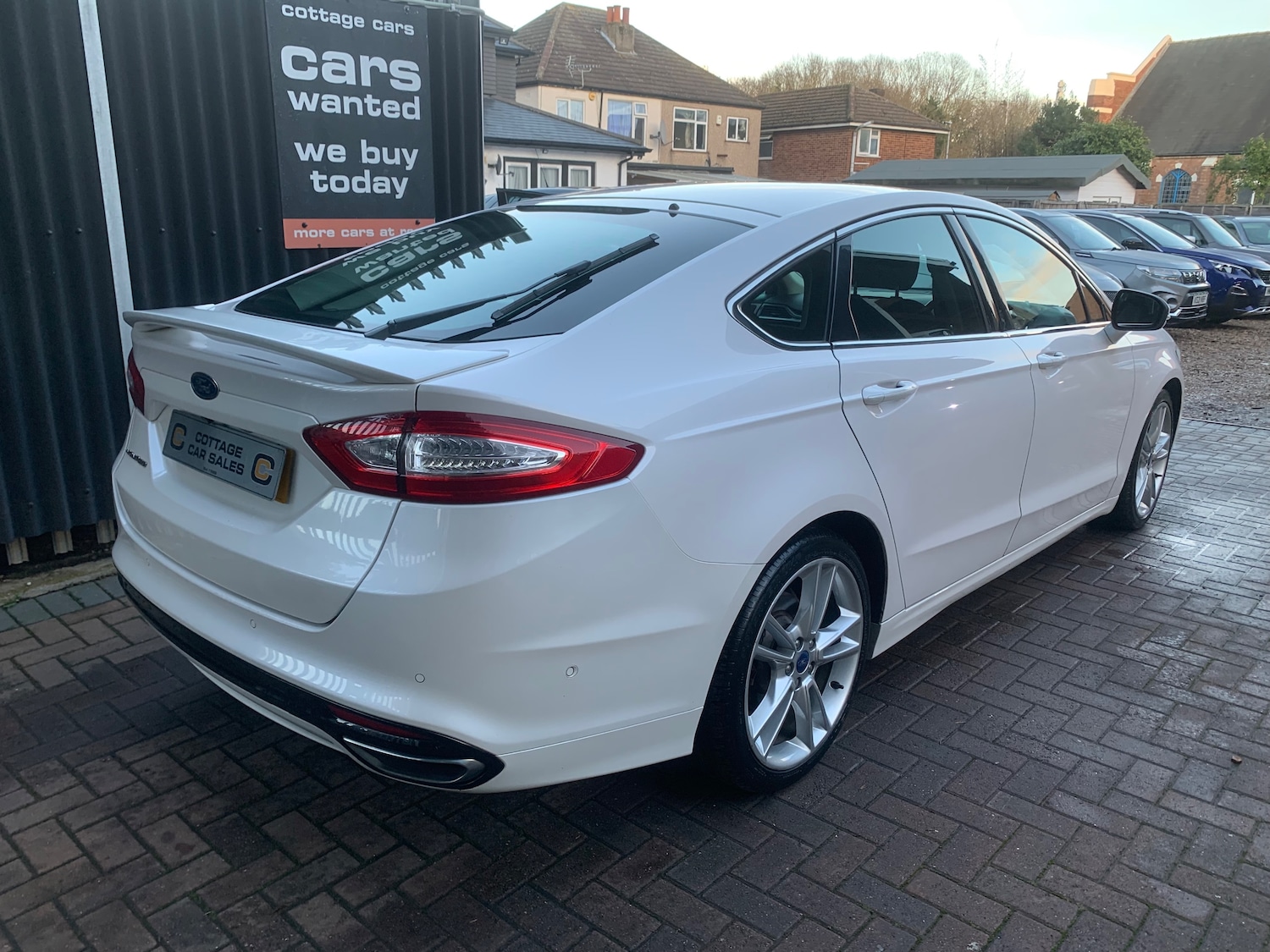 Used Ford Mondeo 2015 for sale - 76792429: Photo 4