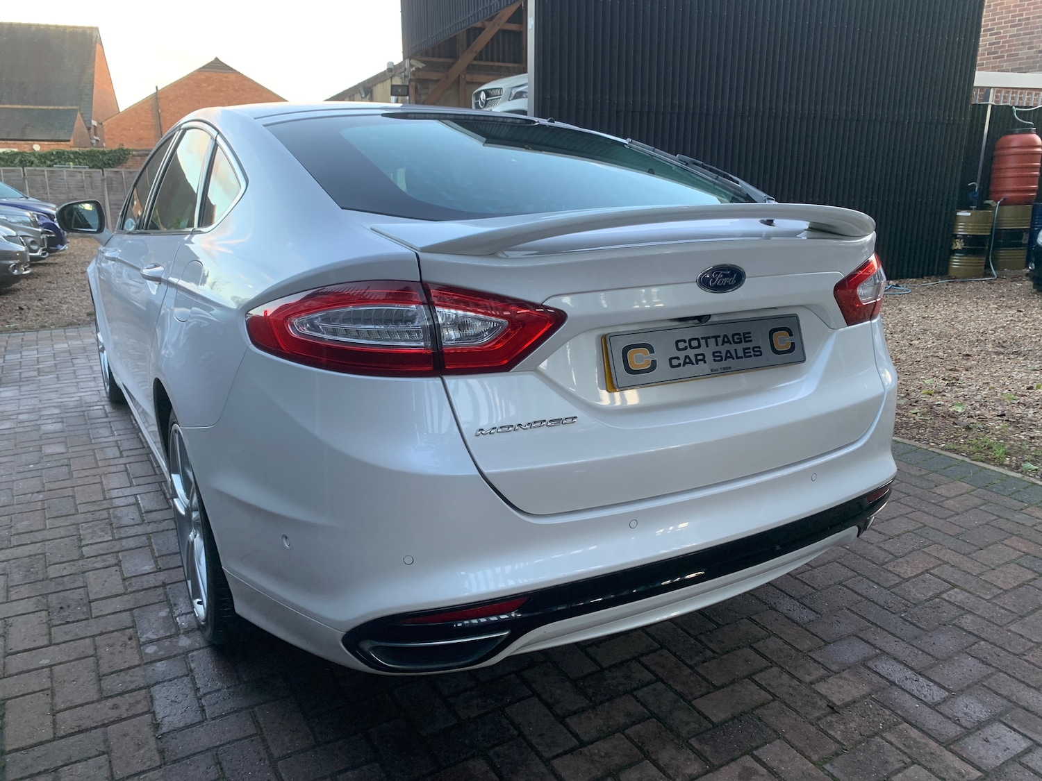 Used Ford Mondeo 2015 for sale - 76792429: Photo 6