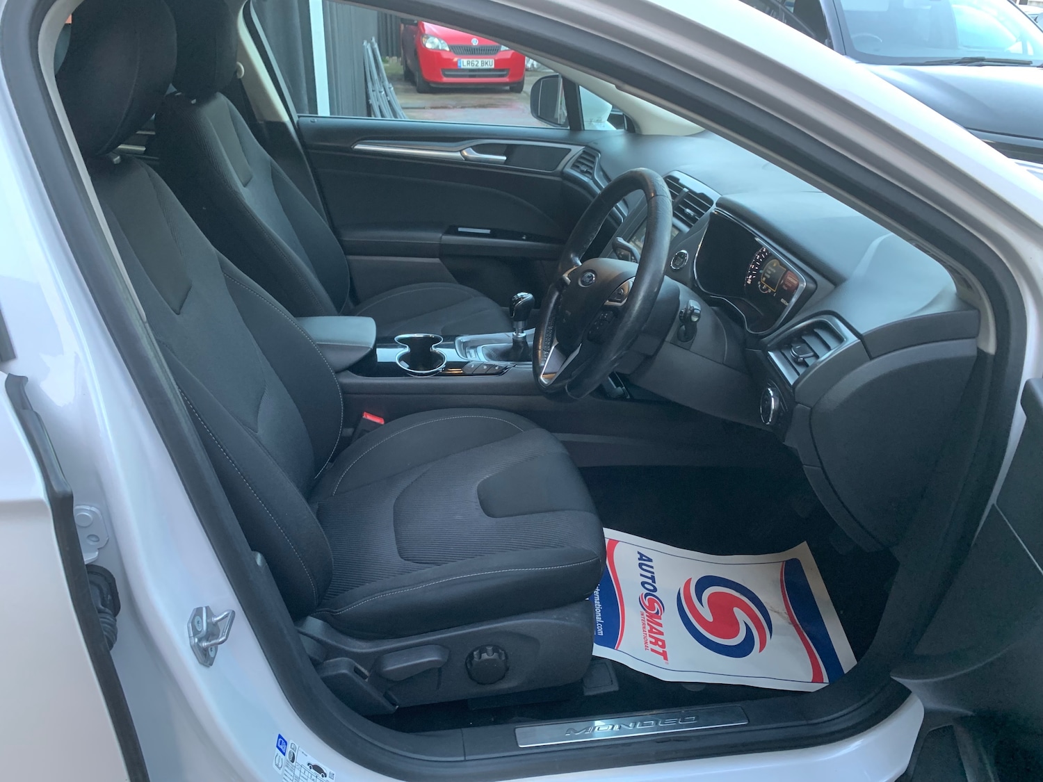 Used Ford Mondeo 2015 for sale - 76792429: Photo 9